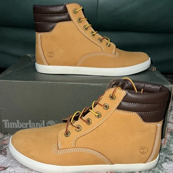 🛑SOLD🛑 Timberland Women’s Dausette Sneaker Boot, Wheat Nubuck, Size: 10M *NEW* - Picture 3 of 8